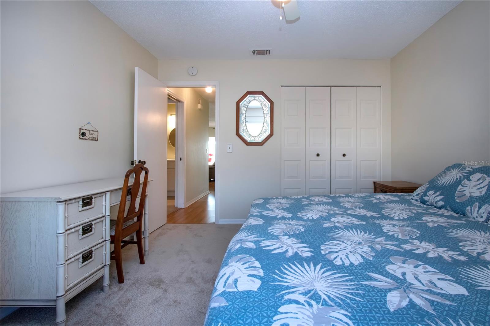 Image 33 of 64 For 202 Glenellen Place 191