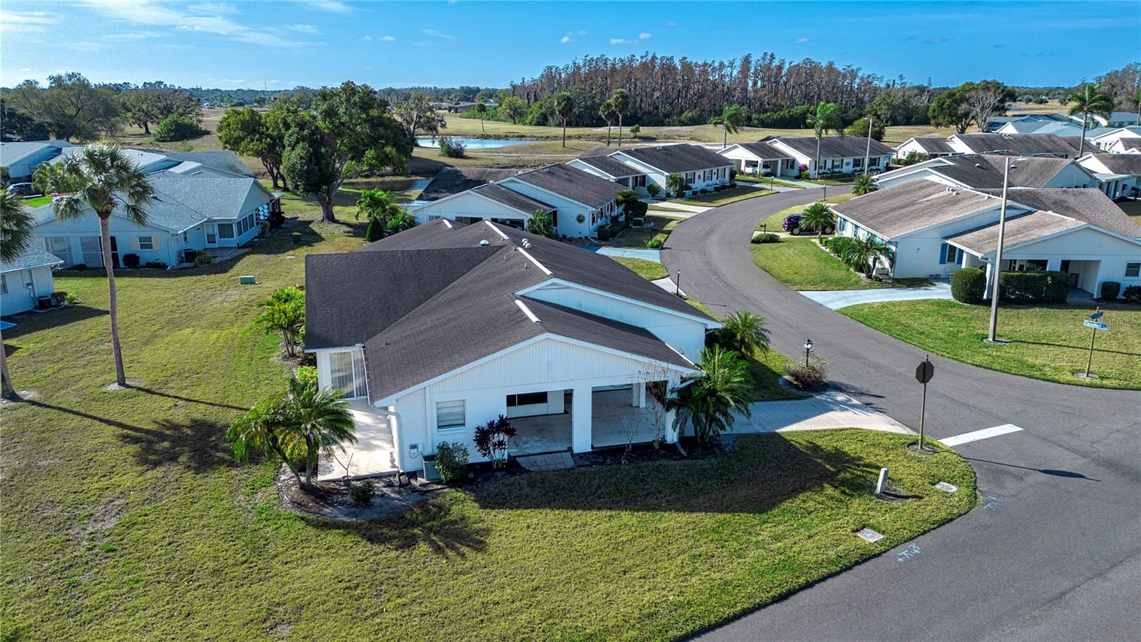 Image 37 of 64 For 202 Glenellen Place 191