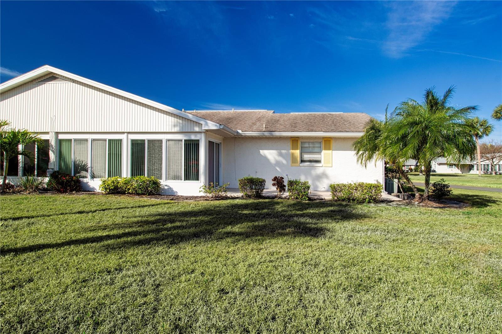 Image 41 of 64 For 202 Glenellen Place 191