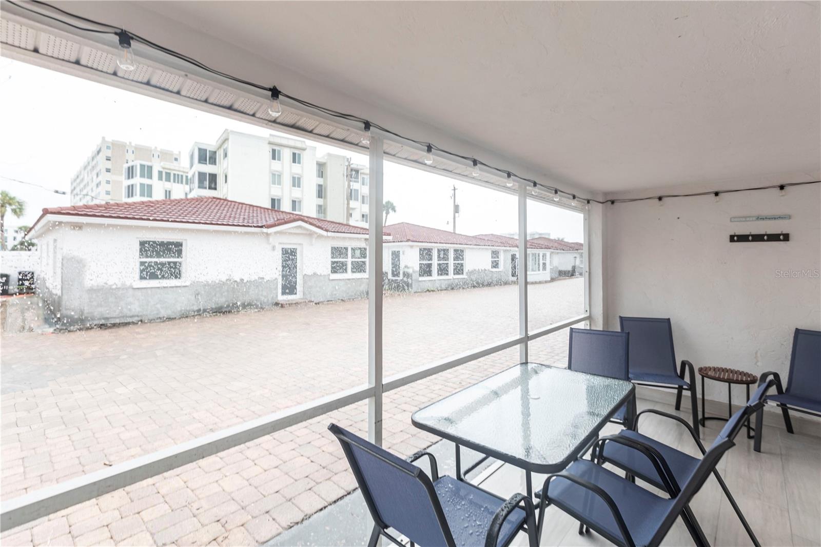 Image 18 of 20 For 6154 Midnight Pass Road B18