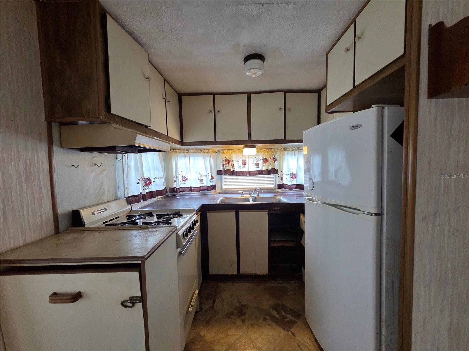 Image 6 of 14 For 3300 26th Avenue E 171