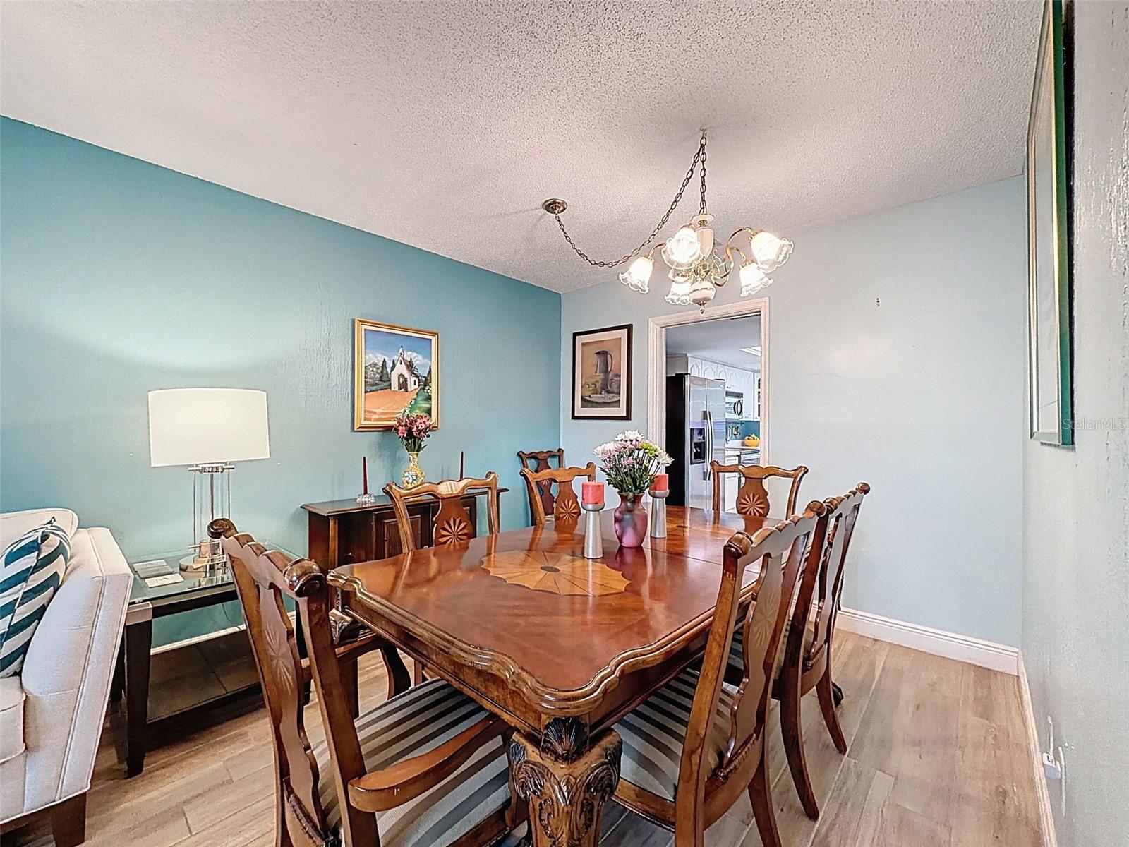 Image 15 of 75 For 7923 Singing Court Place