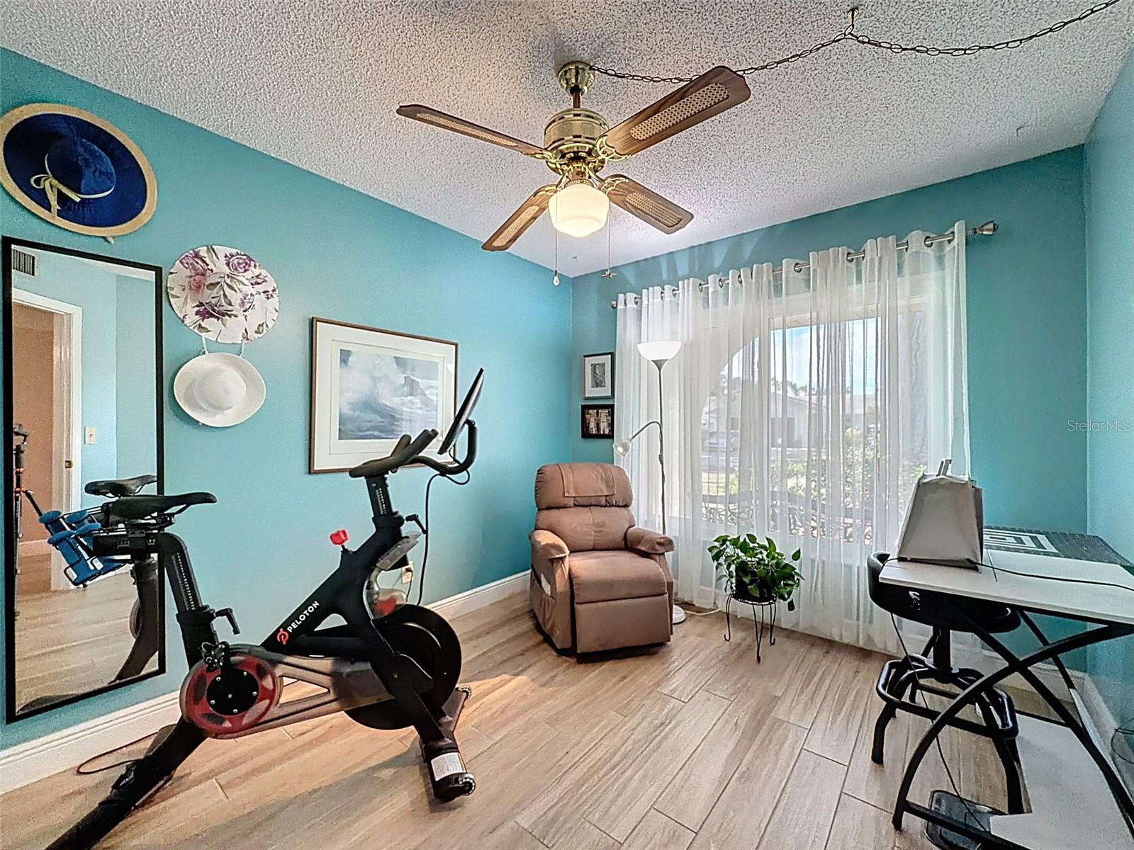 Image 17 of 75 For 7923 Singing Court Place