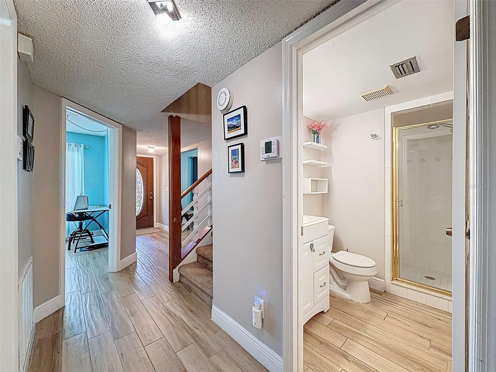 Image 19 of 75 For 7923 Singing Court Place