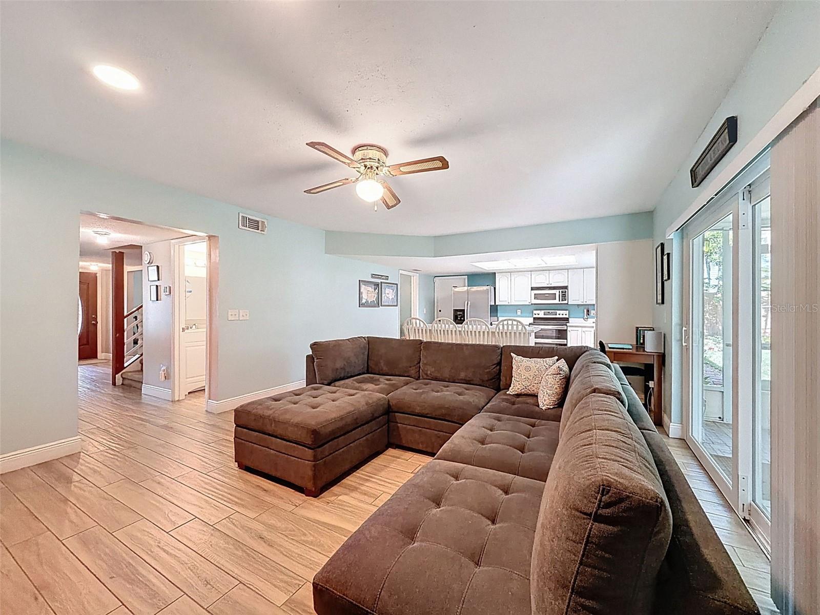 Image 23 of 75 For 7923 Singing Court Place