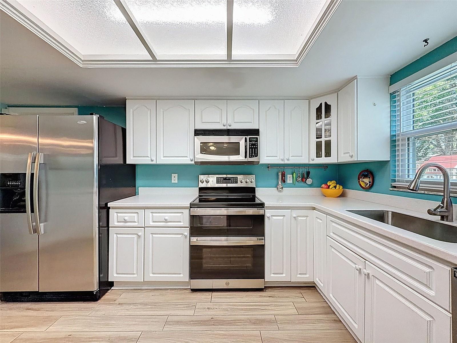 Image 33 of 75 For 7923 Singing Court Place