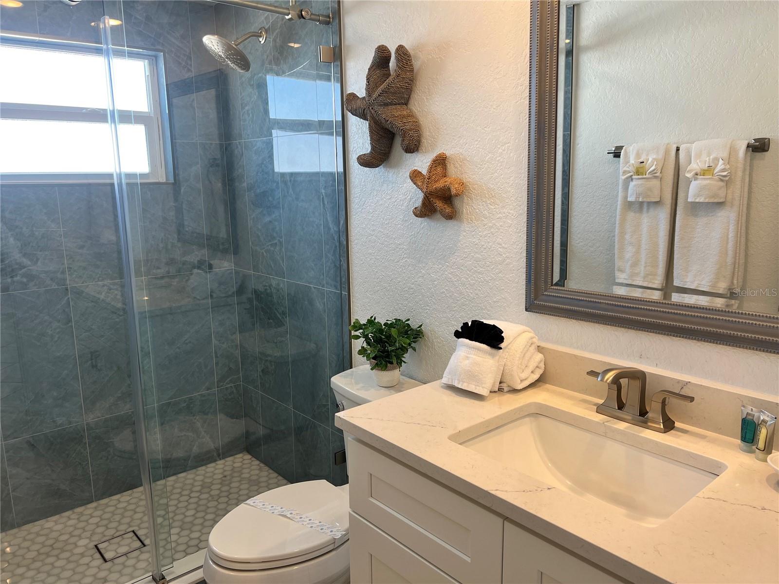 Image 12 of 15 For 6154 Midnight Pass Road B11