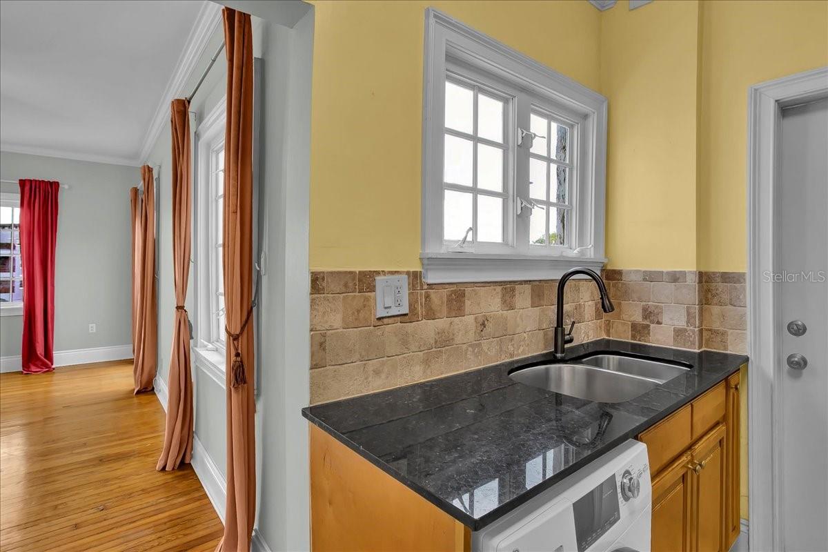 Image 13 of 32 For 2117 Dekle Avenue F3