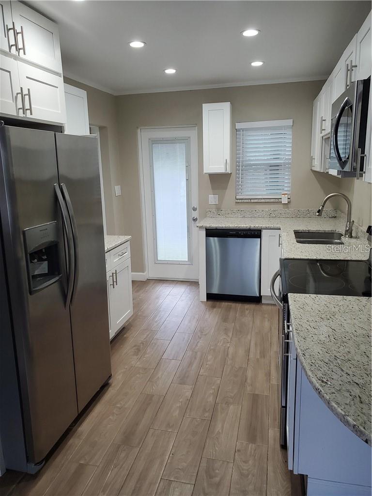 Image 12 of 22 For 391 Kentucky Avenue