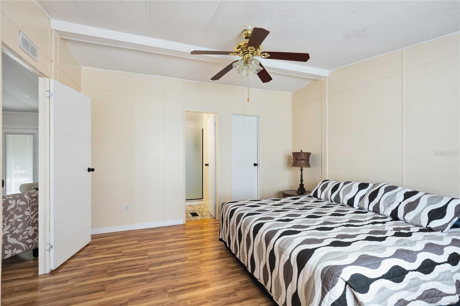 Image 15 of 42 For 3125 Briar Street