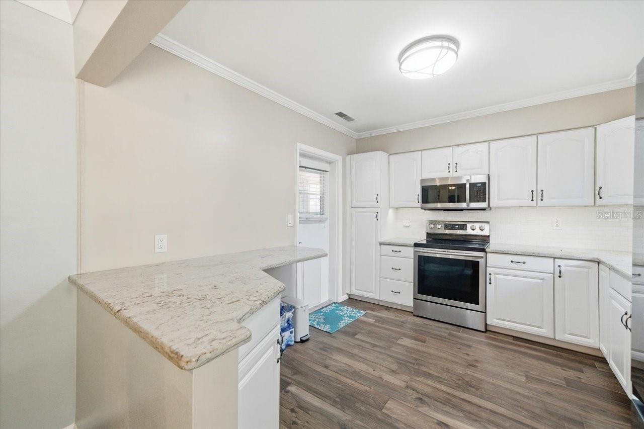 Image 19 of 57 For 1926 Sandra Drive