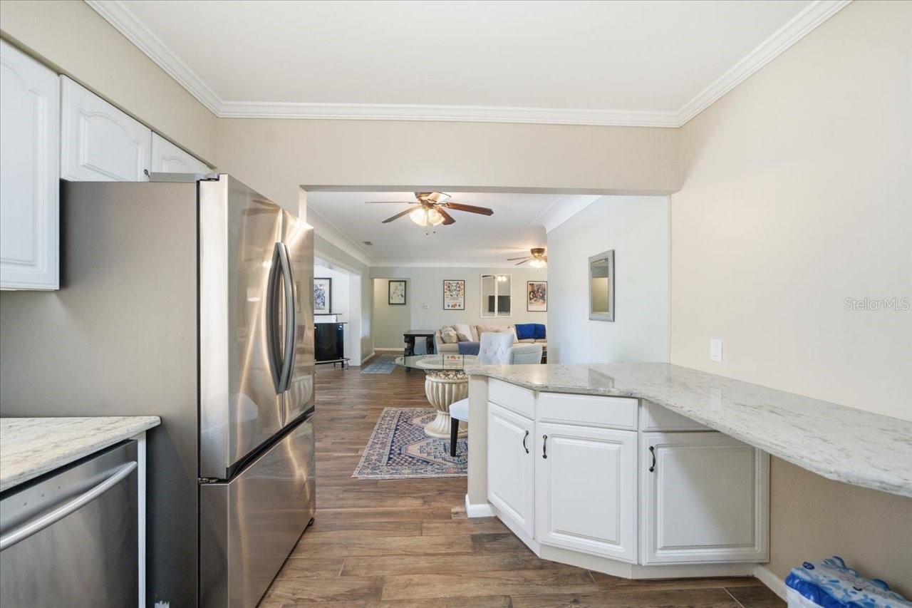 Image 25 of 57 For 1926 Sandra Drive