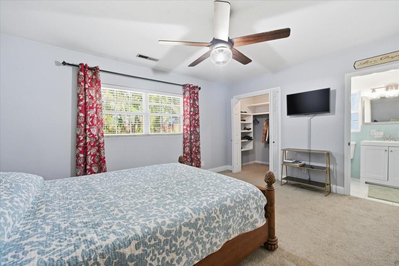 Image 27 of 57 For 1926 Sandra Drive