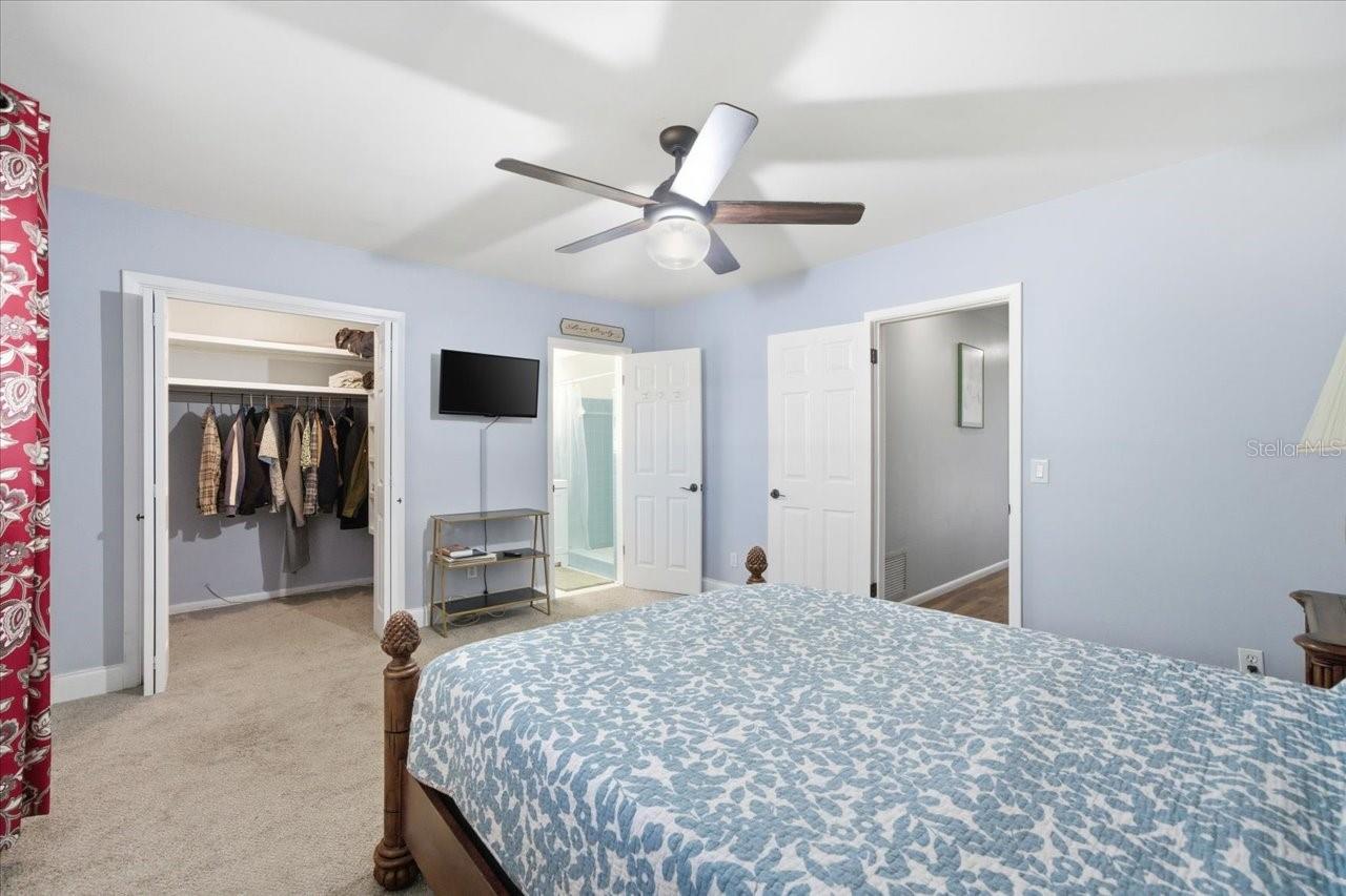 Image 28 of 57 For 1926 Sandra Drive