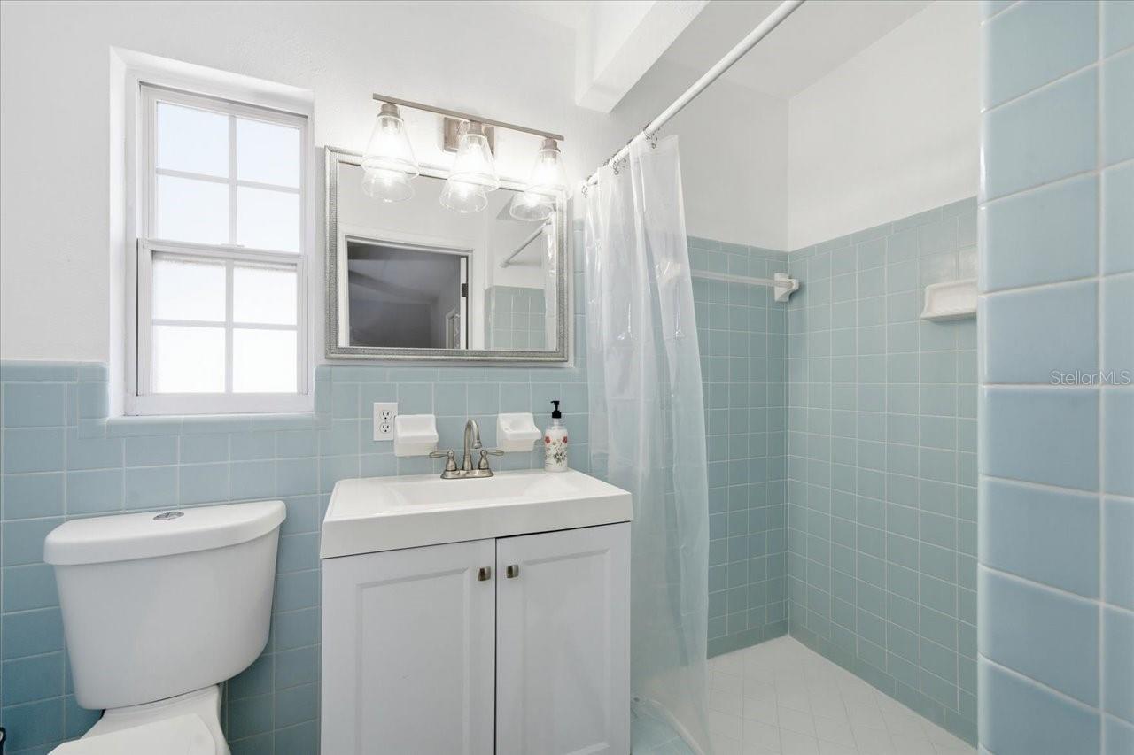 Image 32 of 57 For 1926 Sandra Drive