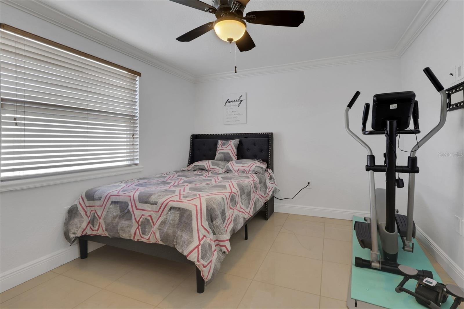 Image 18 of 51 For 22302 New York Avenue