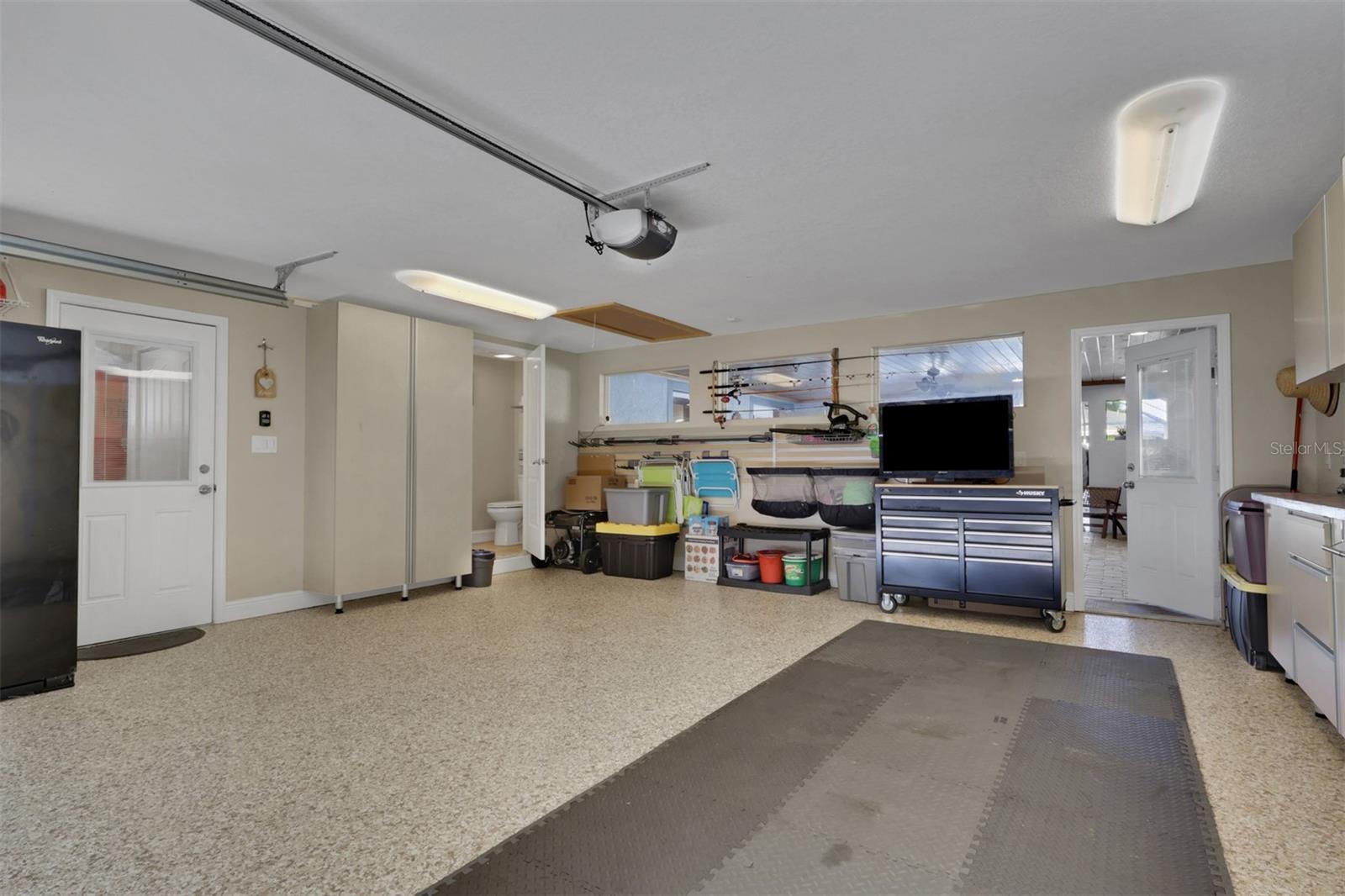 Image 25 of 51 For 22302 New York Avenue