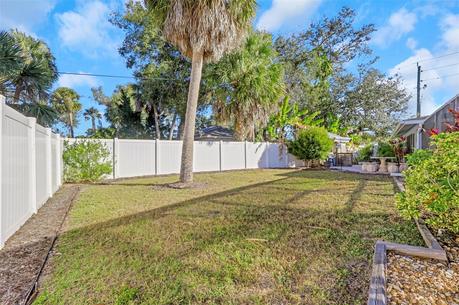 Image 33 of 51 For 22302 New York Avenue