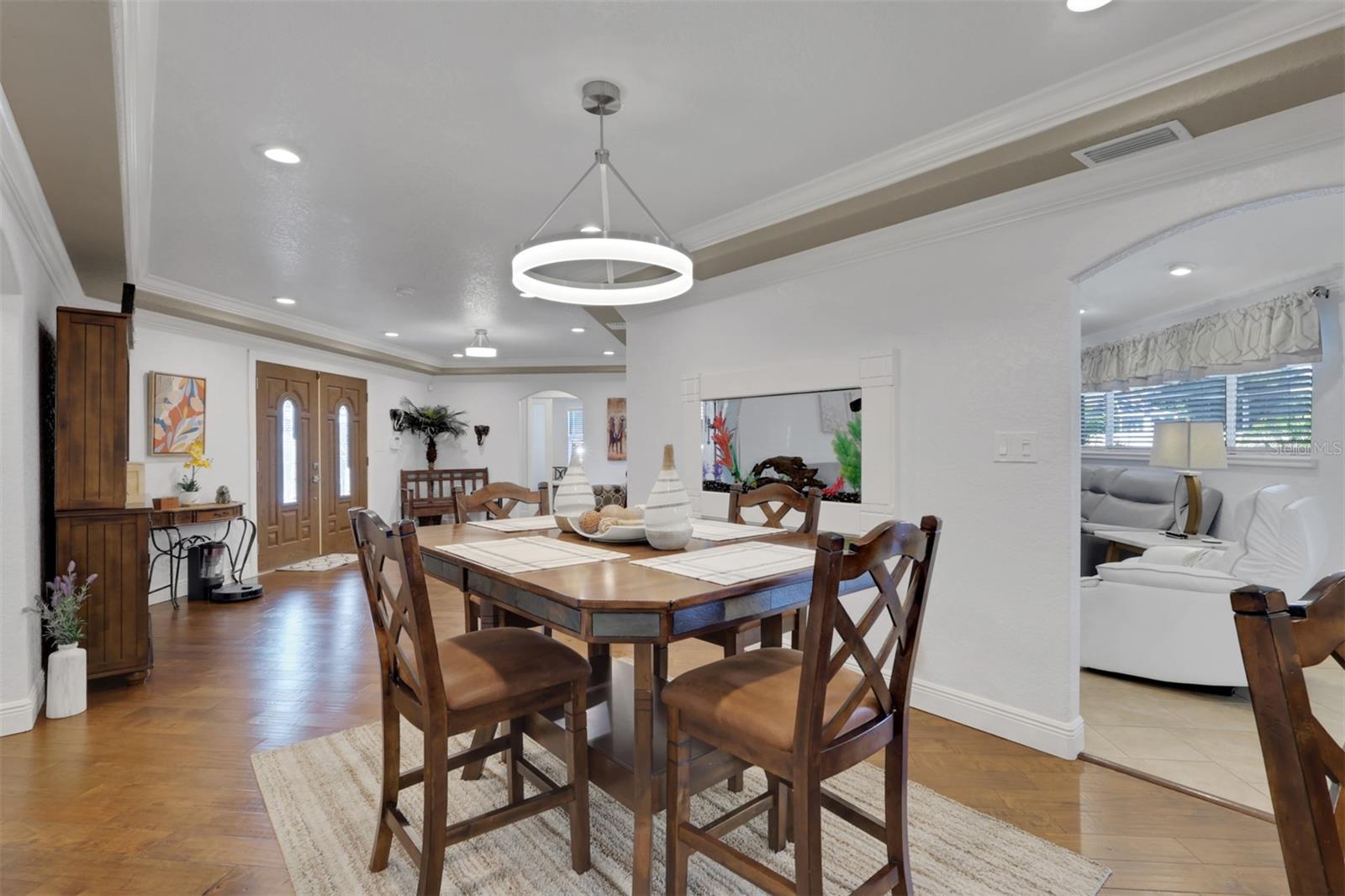 Image 5 of 51 For 22302 New York Avenue