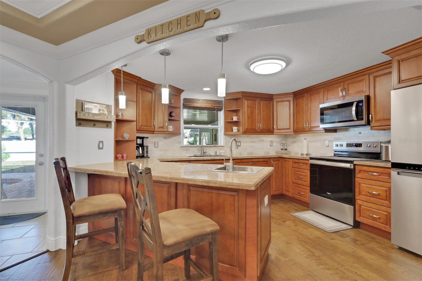 Image 6 of 51 For 22302 New York Avenue