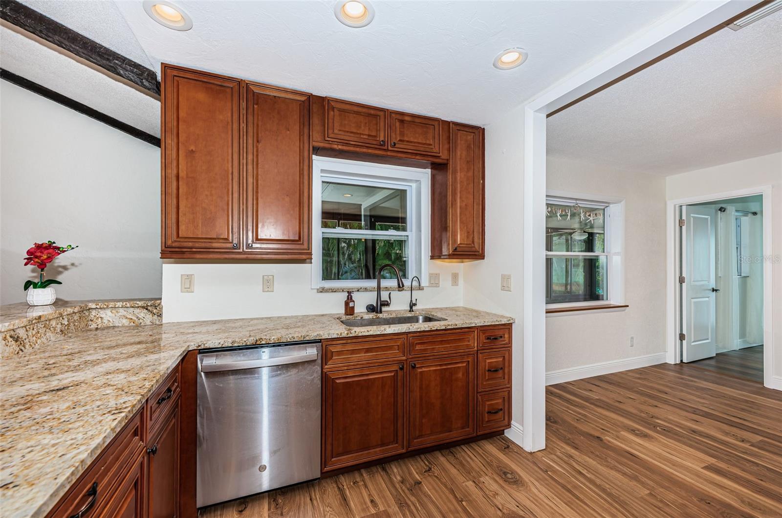 Image 14 of 41 For 4723 114th Street N