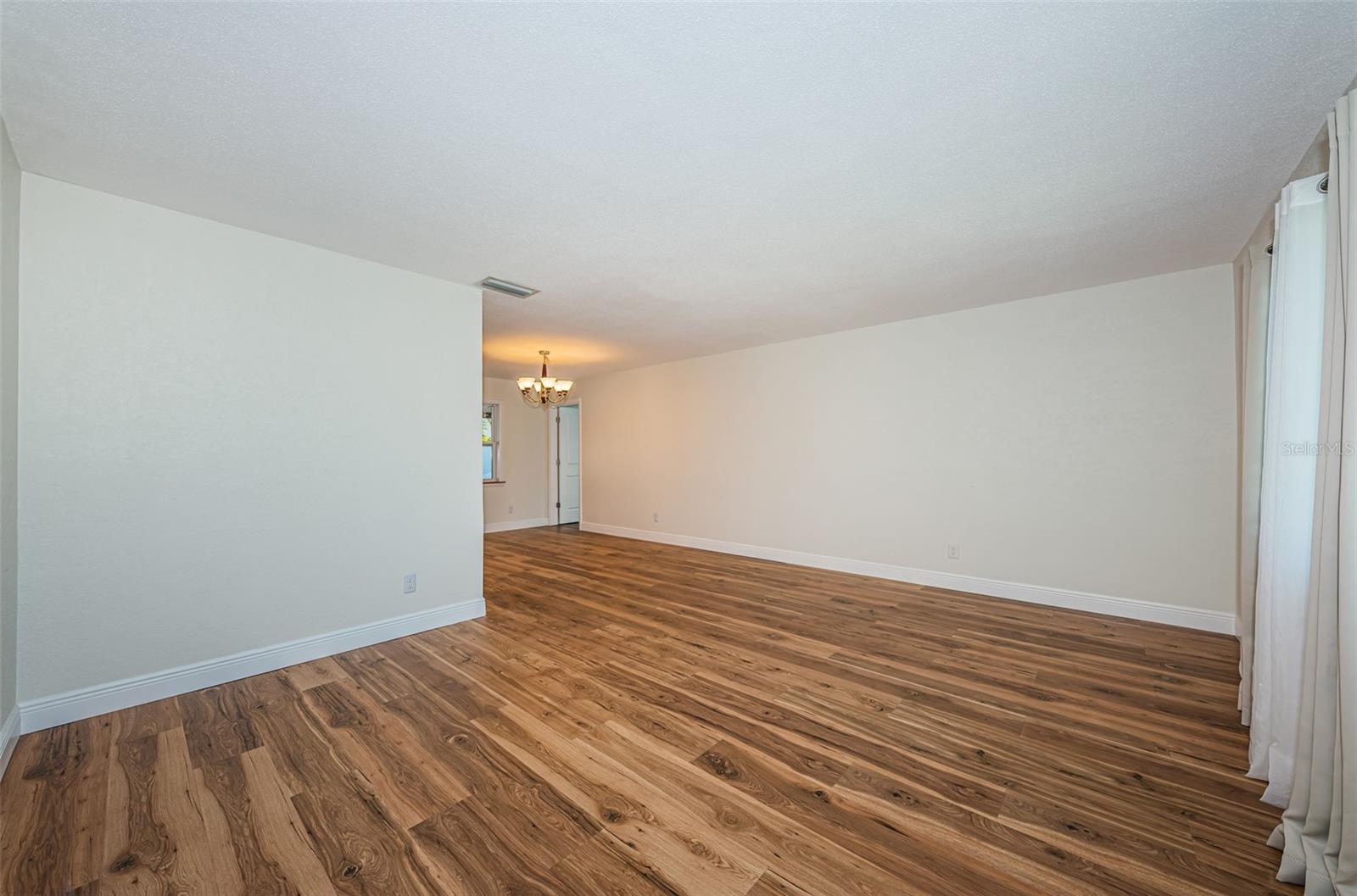 Image 5 of 41 For 4723 114th Street N