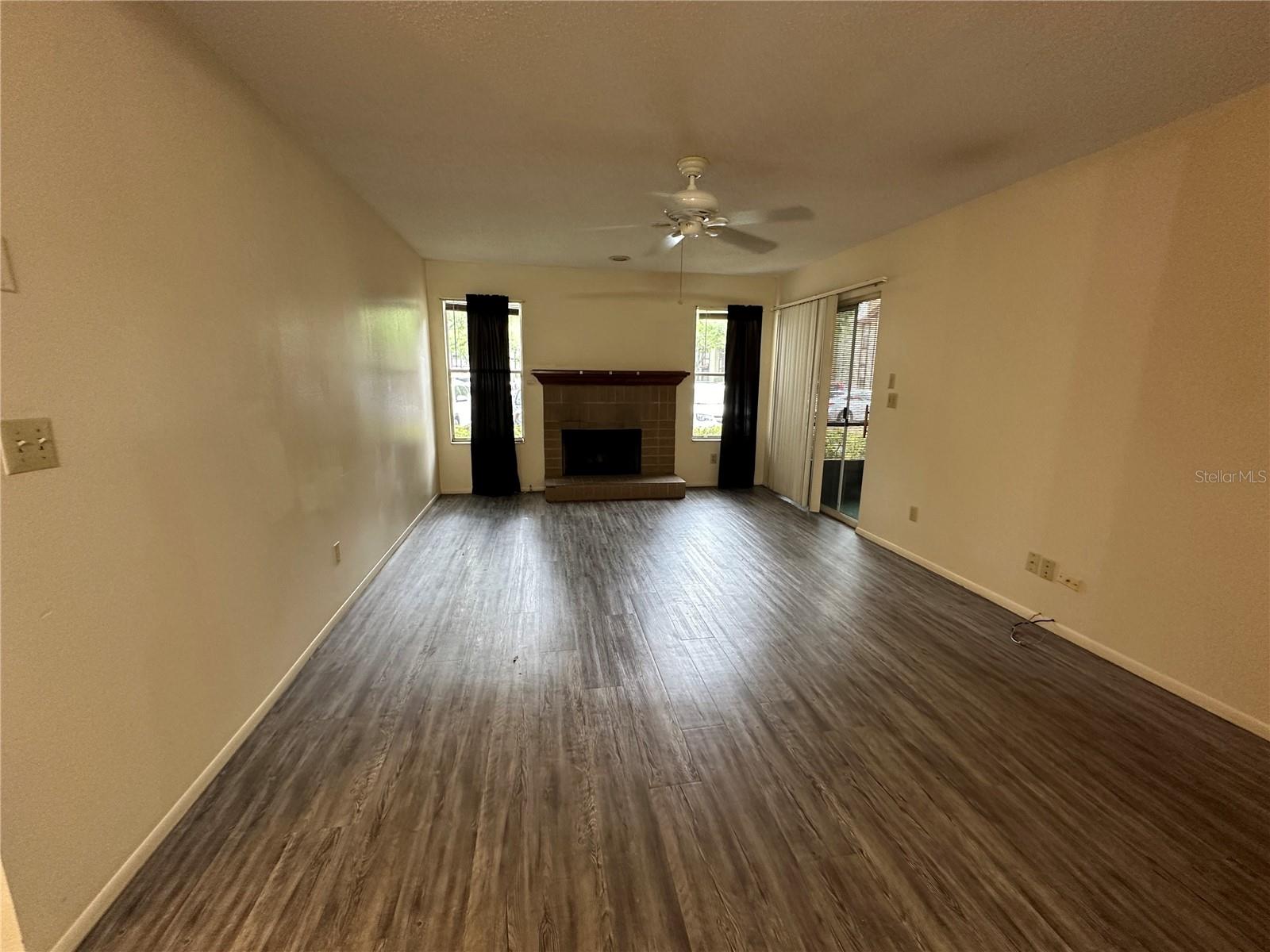 Image 6 of 22 For 1568 Nantucket Court 1302