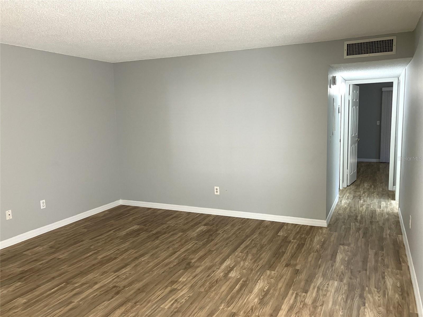 Image 10 of 60 For 11703 Raintree Village Boulevard B