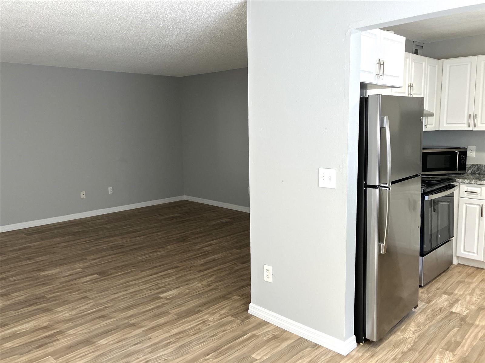 Image 16 of 60 For 11703 Raintree Village Boulevard B