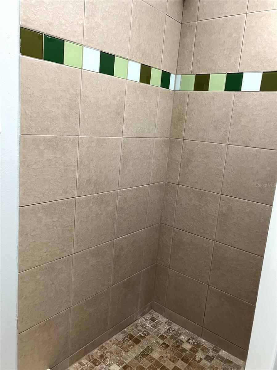 Image 36 of 60 For 11703 Raintree Village Boulevard B