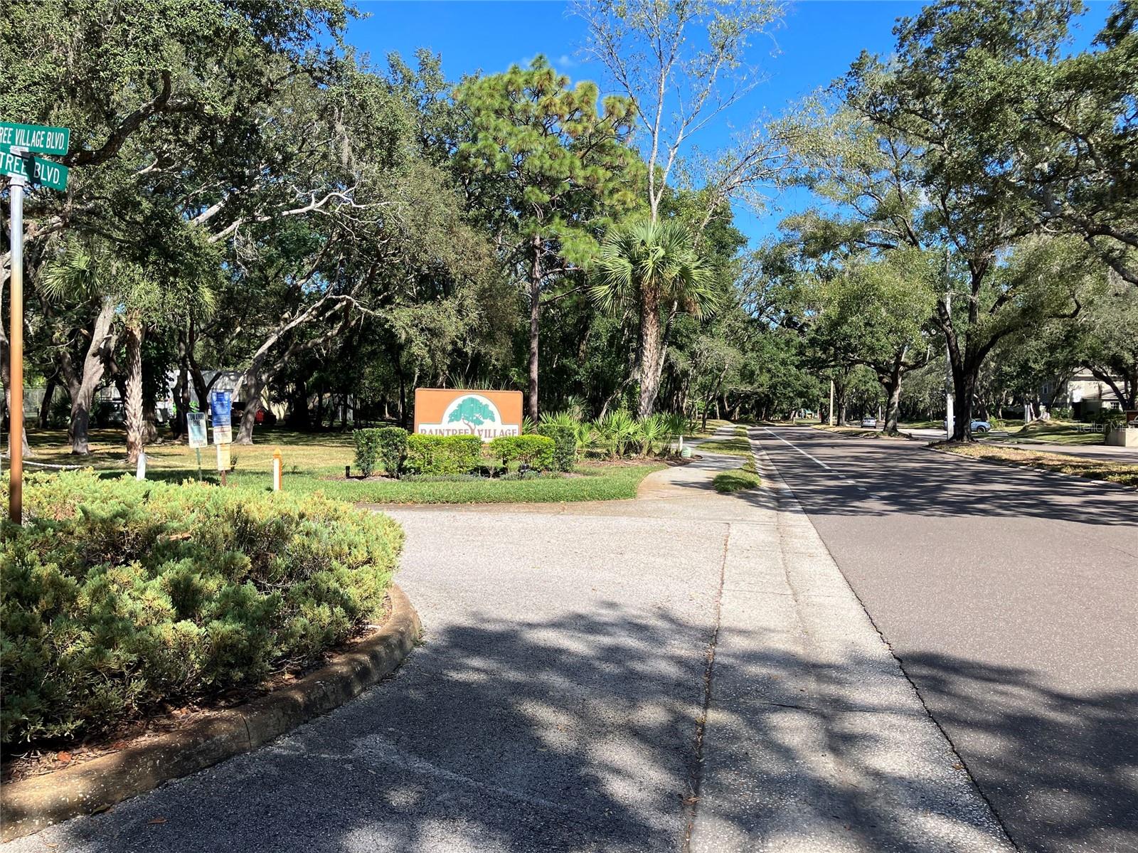 Image 53 of 60 For 11703 Raintree Village Boulevard B