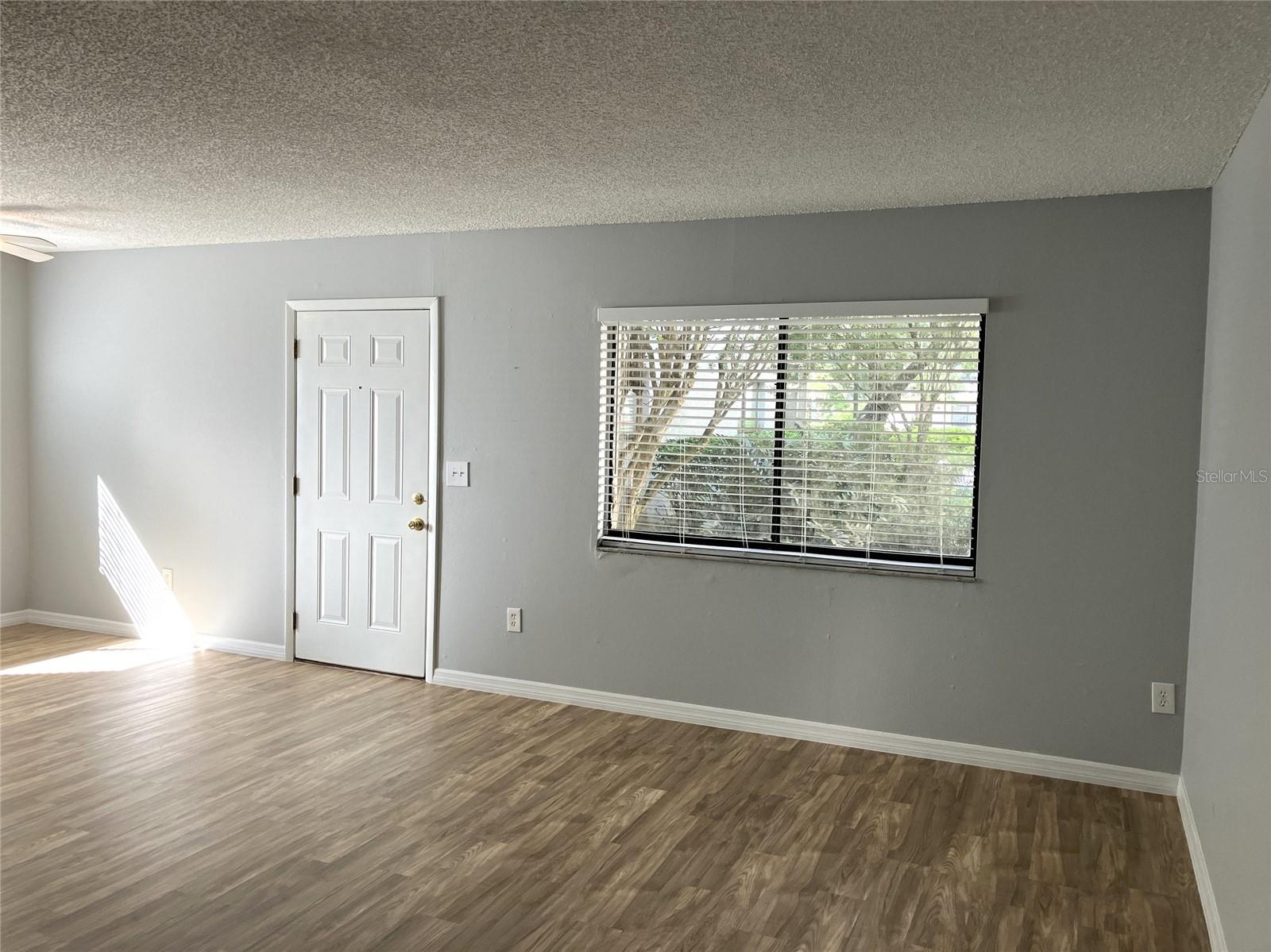 Image 7 of 60 For 11703 Raintree Village Boulevard B