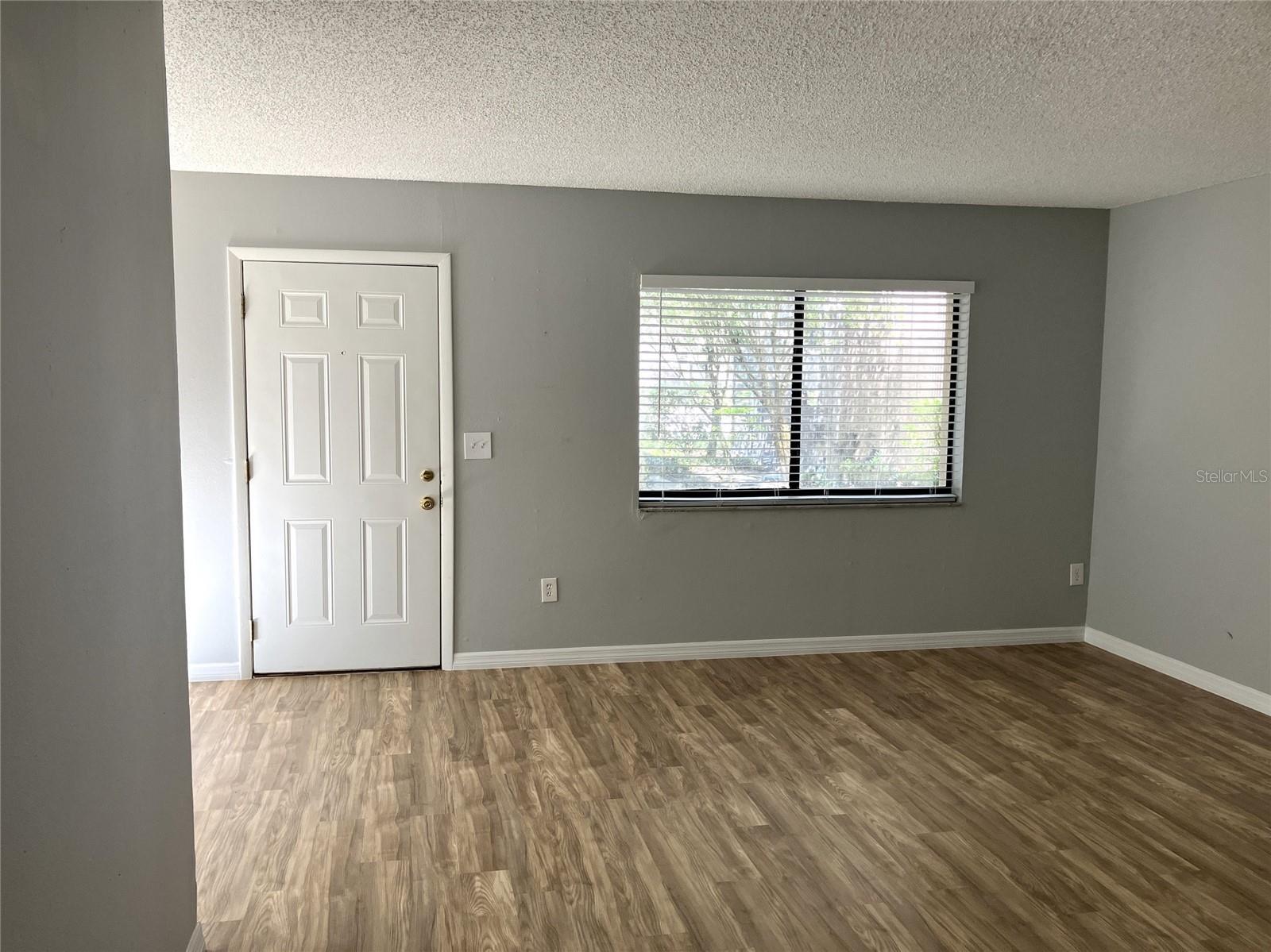 Image 8 of 60 For 11703 Raintree Village Boulevard B