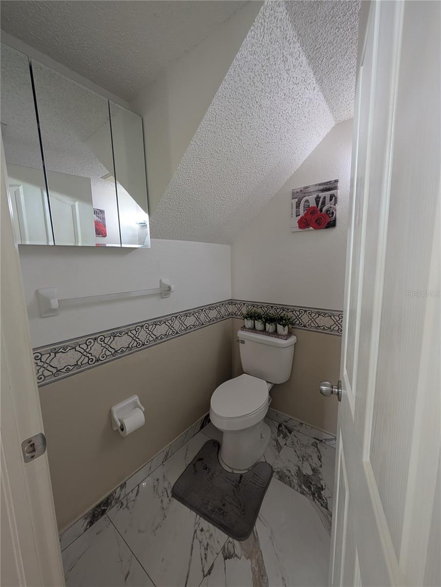 Image 11 of 48 For 4321 Deermont Circle