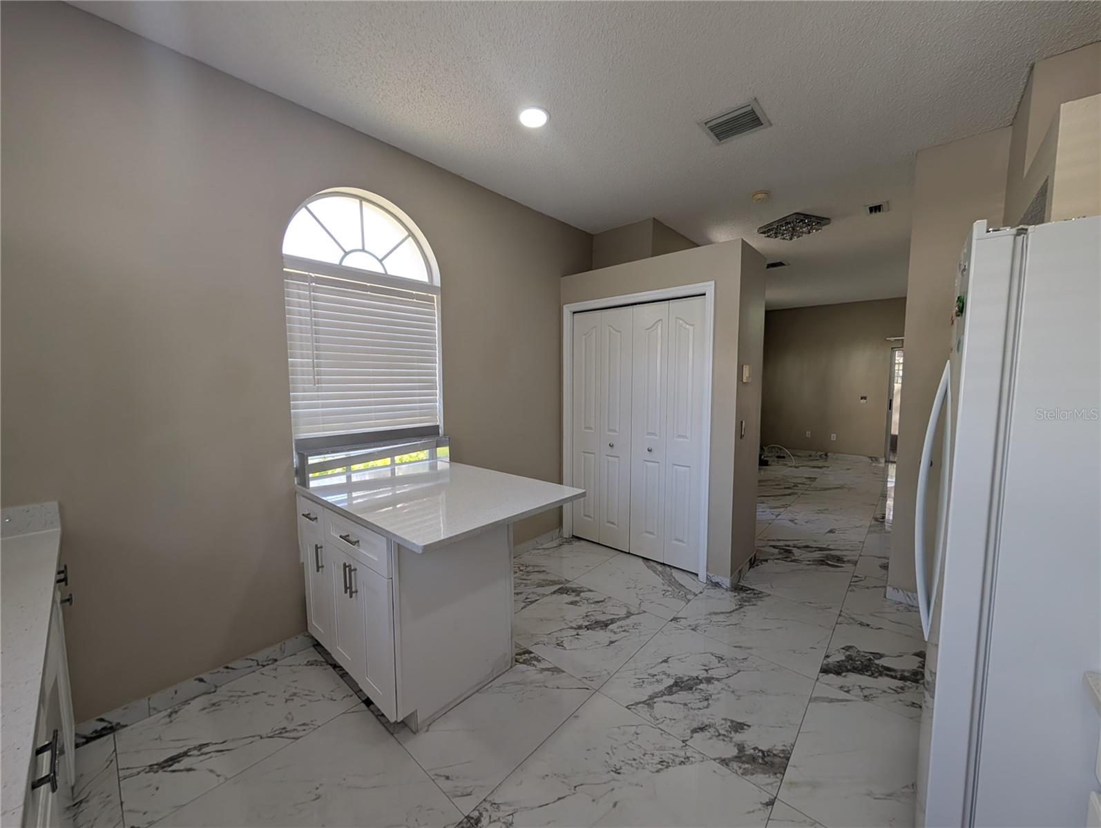 Image 13 of 48 For 4321 Deermont Circle