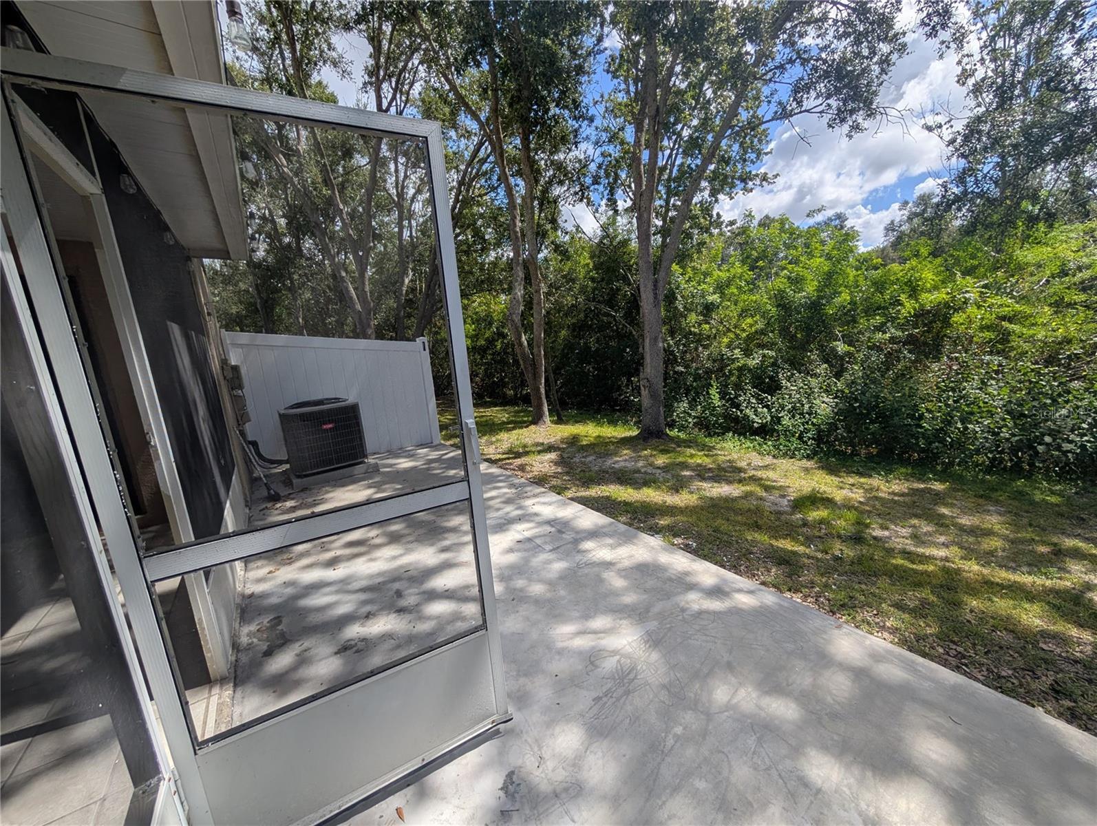 Image 34 of 48 For 4321 Deermont Circle