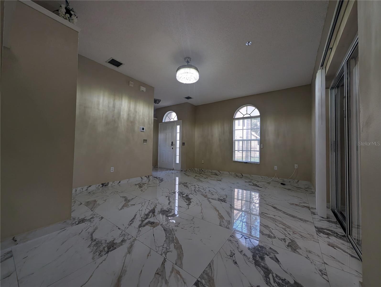 Image 9 of 48 For 4321 Deermont Circle