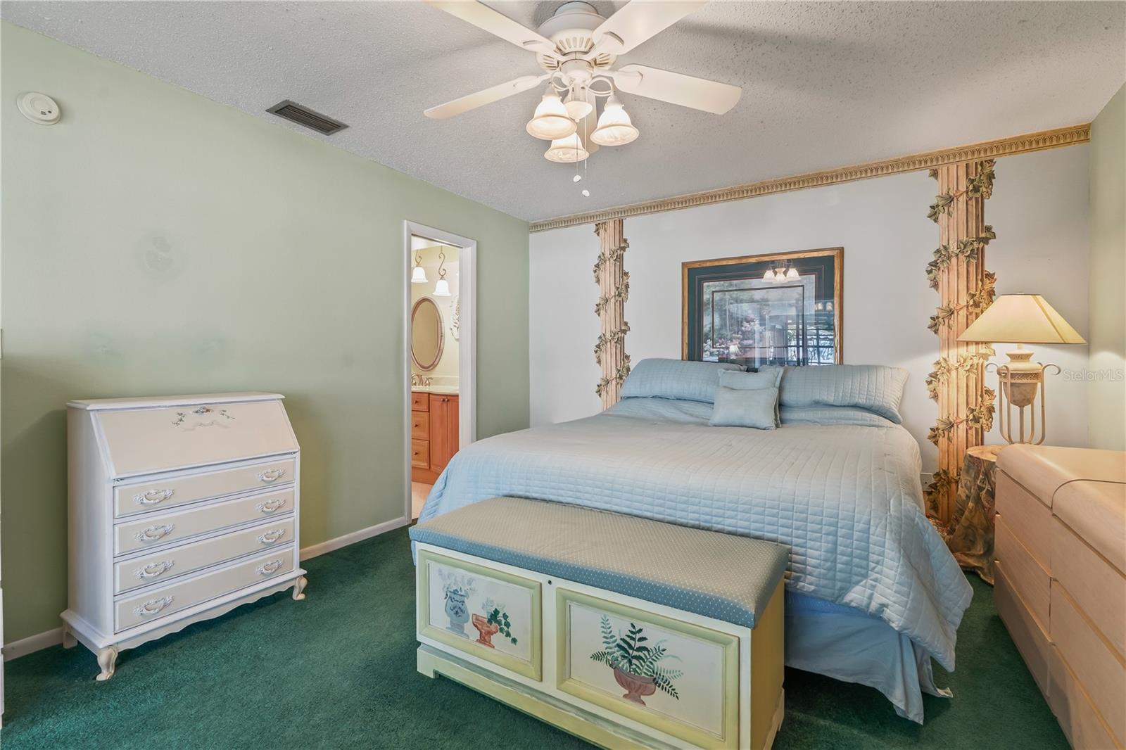 Listing photo id 11 for 7734 Cardiff Court