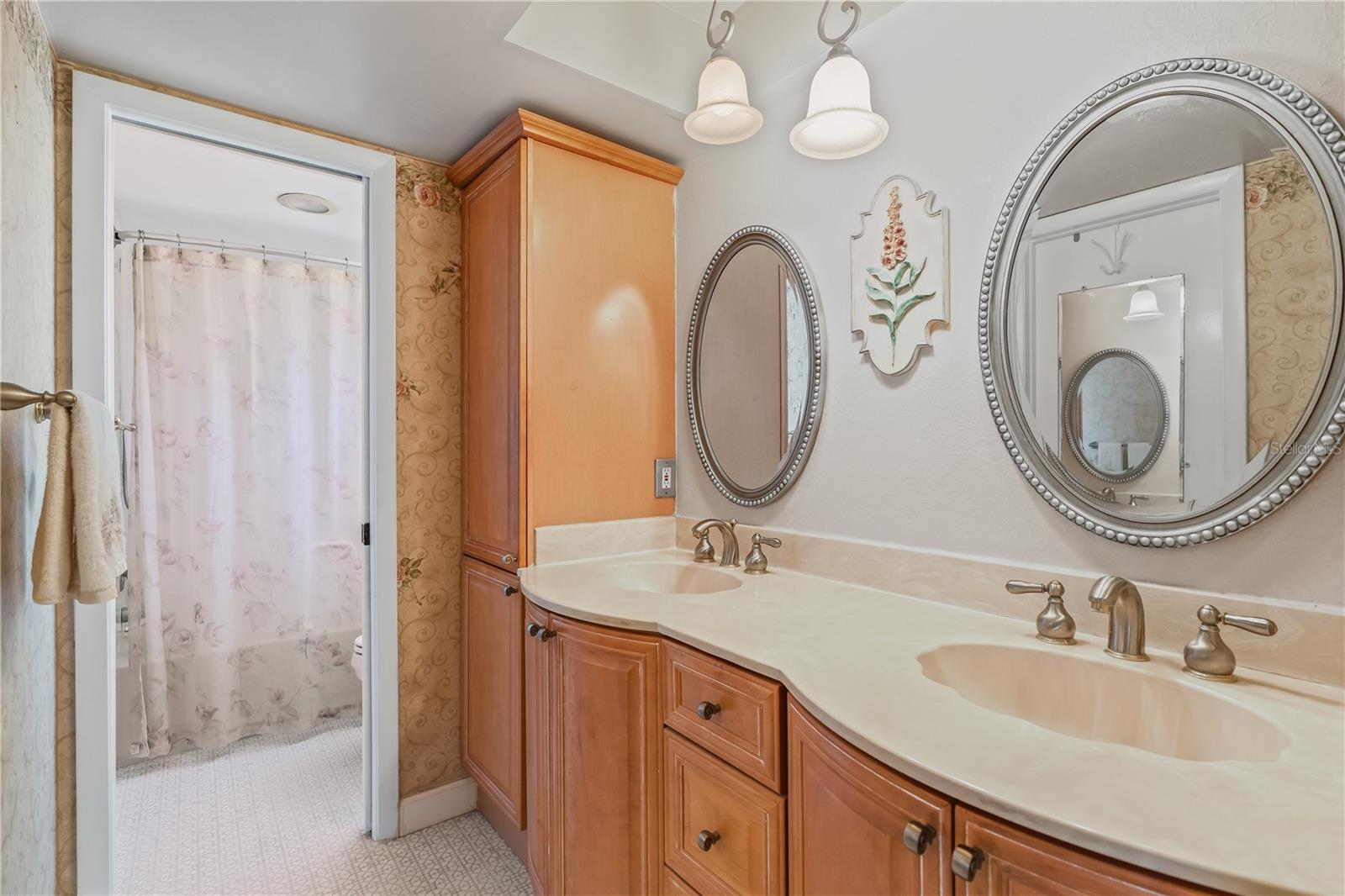 Listing photo id 15 for 7734 Cardiff Court