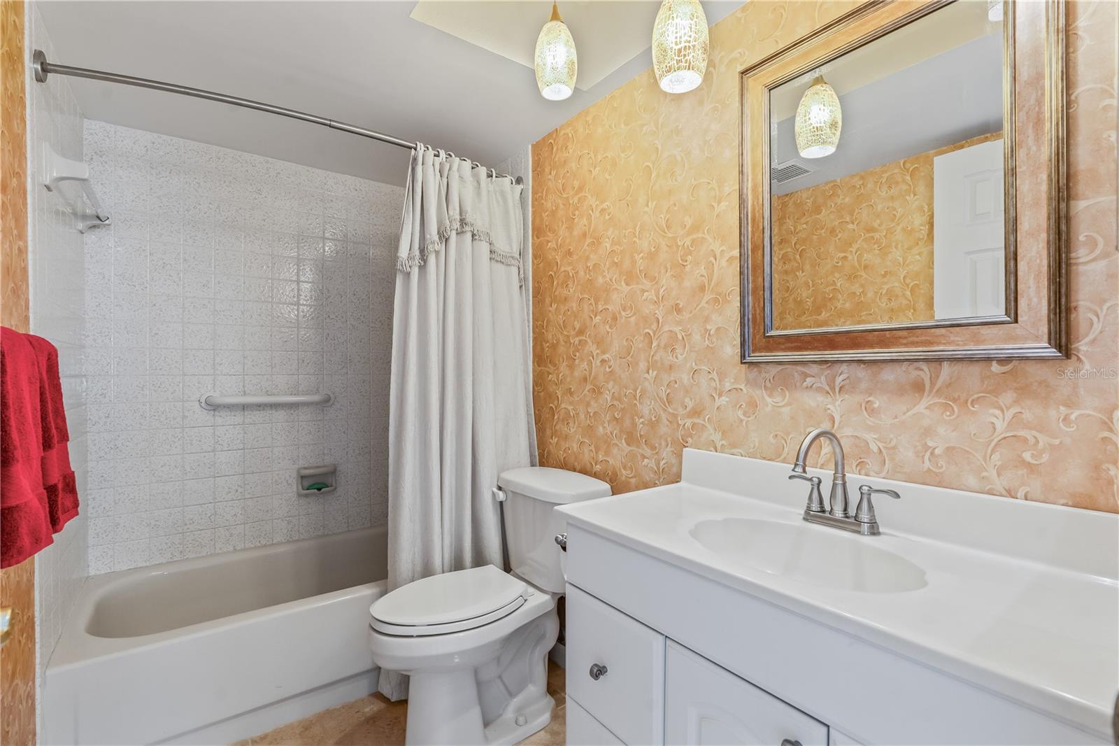 Listing photo id 16 for 7734 Cardiff Court