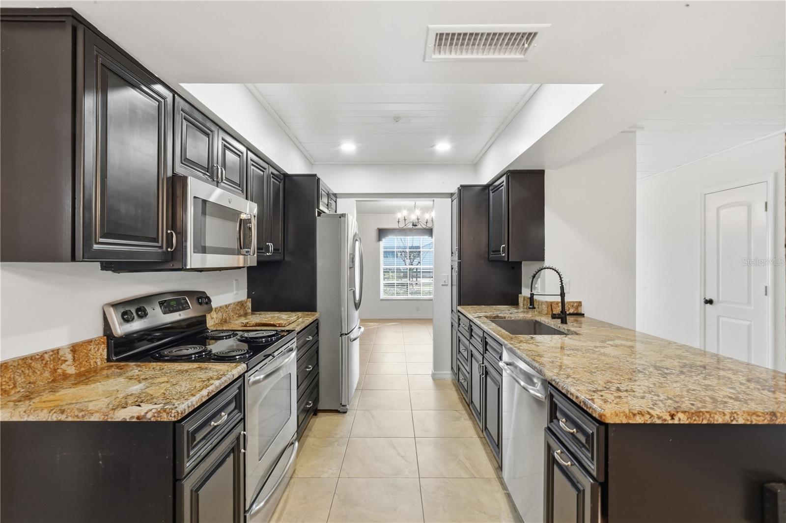 Image 18 of 44 For 5309 Farkas Road