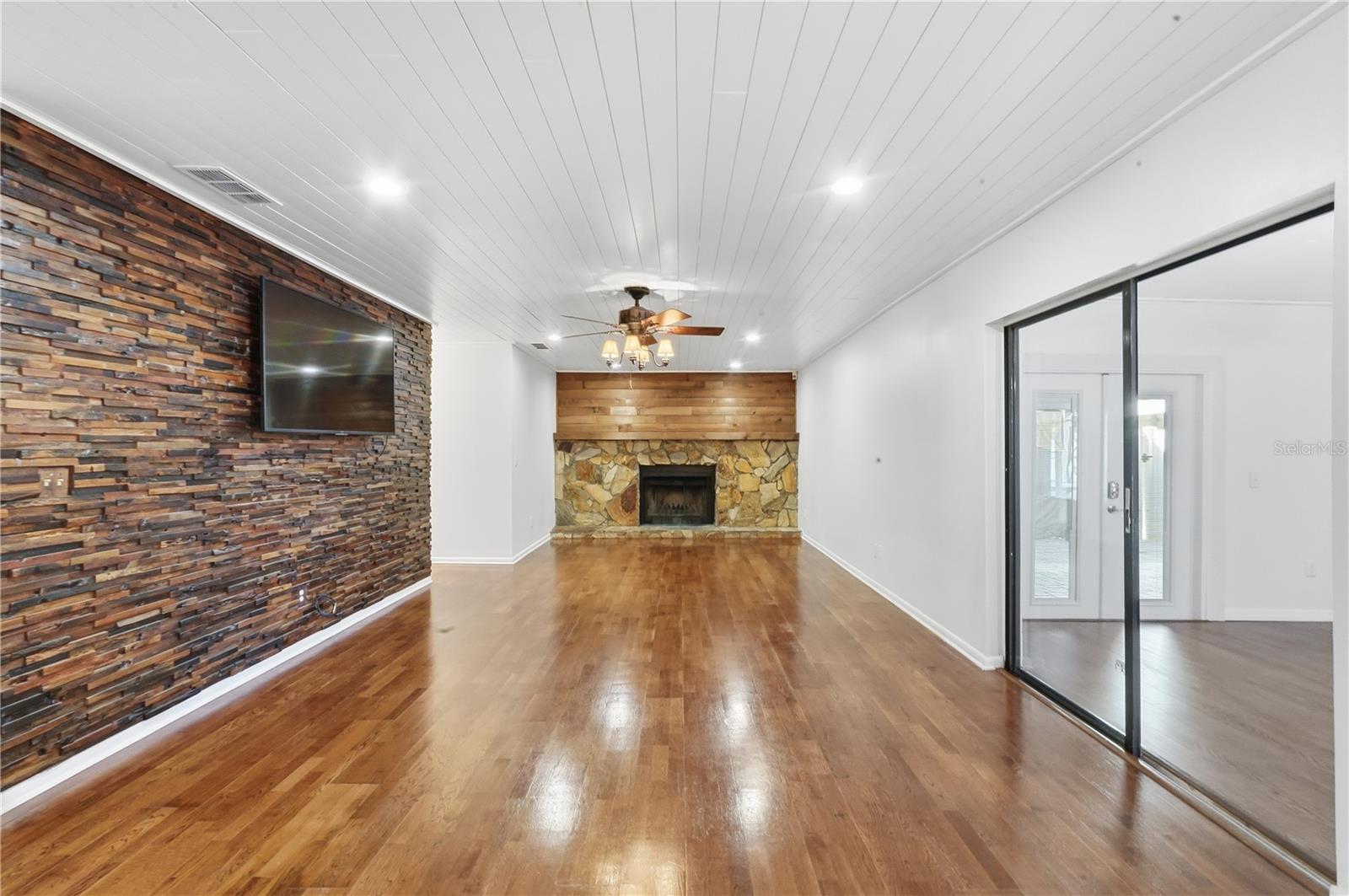 Image 6 of 44 For 5309 Farkas Road