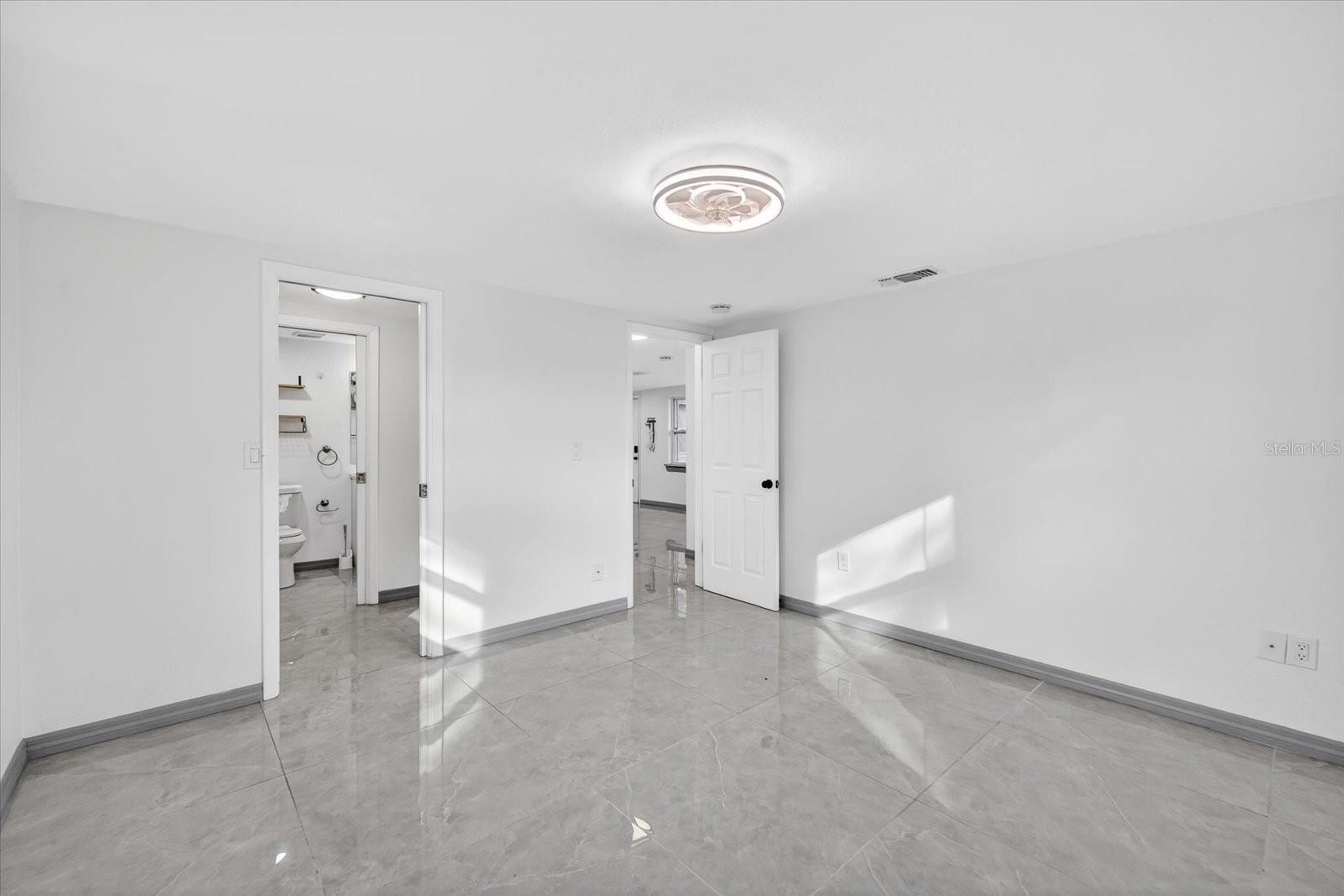 Image 15 of 33 For 7814 Birchwood Drive