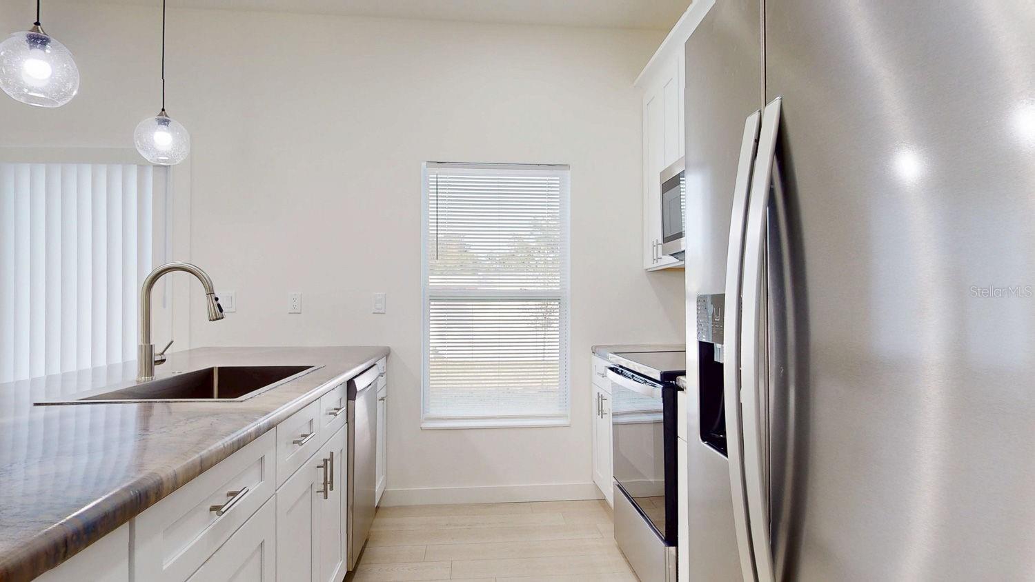 Image 19 of 79 For 4020 Henry Avenue F