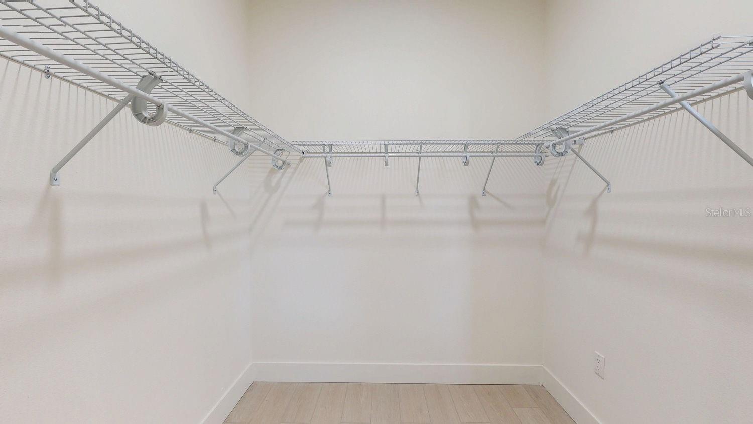 Image 35 of 79 For 4020 Henry Avenue F