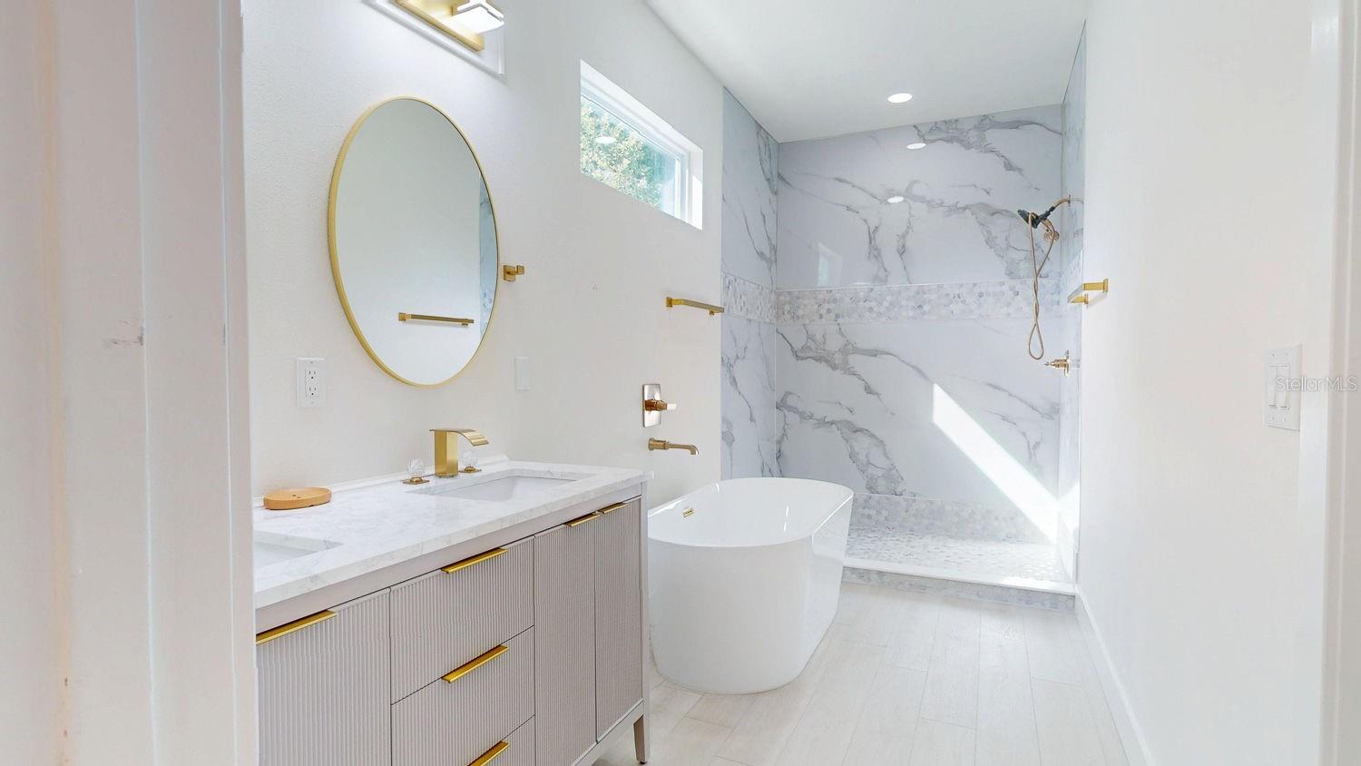 Image 39 of 79 For 4020 Henry Avenue F