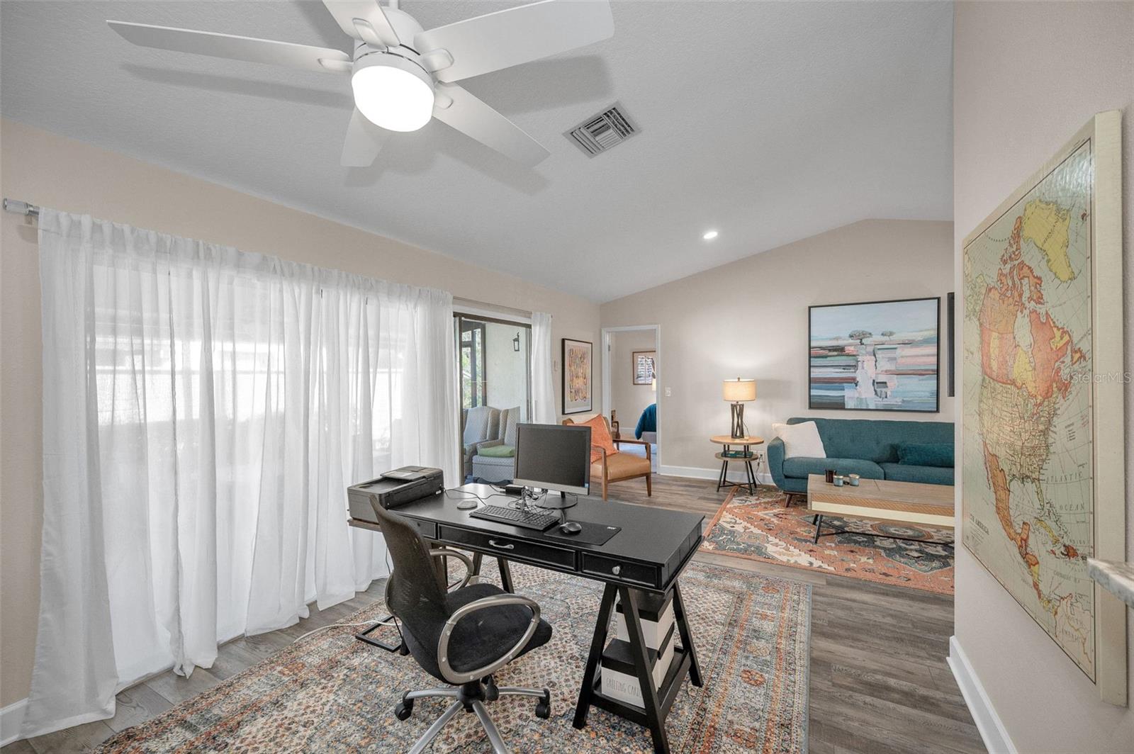 Image 11 of 46 For 322 Windrush Loop 22