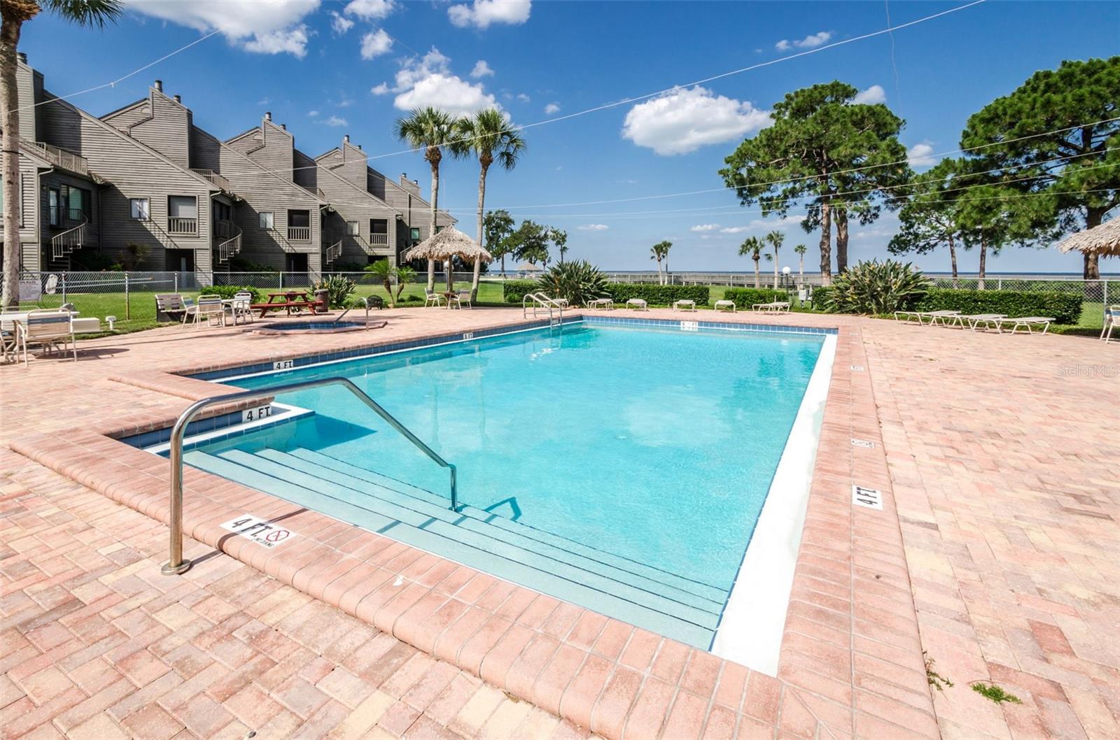 Image 37 of 46 For 322 Windrush Loop 22