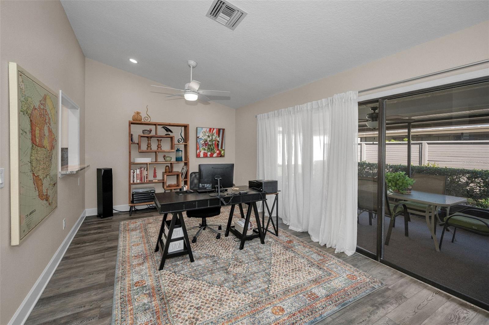 Image 9 of 46 For 322 Windrush Loop 22