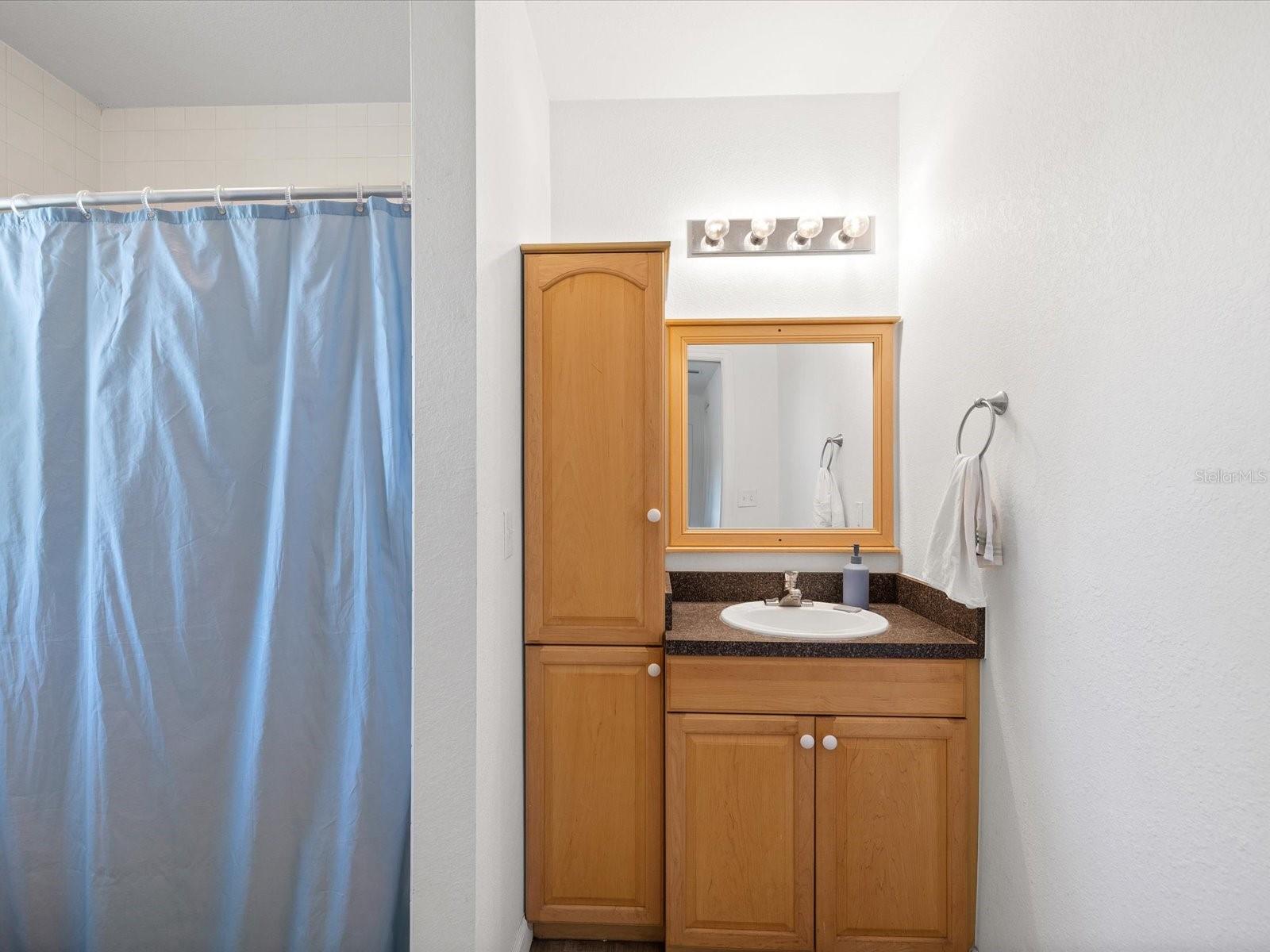 Listing photo id 16 for 36228 Clinton Avenue